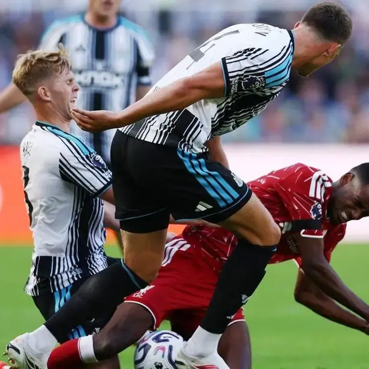 Alexander Isak Dicemooh Fans Newcastle, Liverpool Tahan Imbang