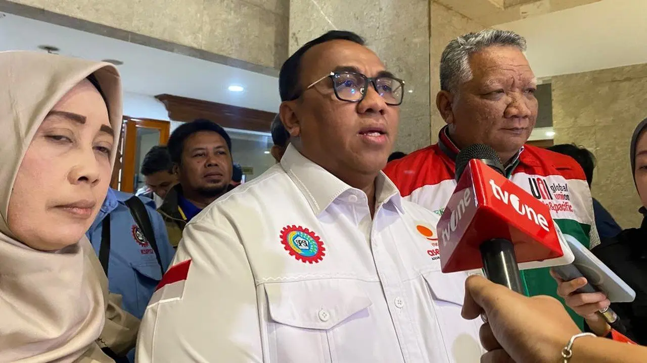 Buruh Desak Pesangon Saat Investor Kabur, RUU Ketenagakerjaan Dibahas DPR