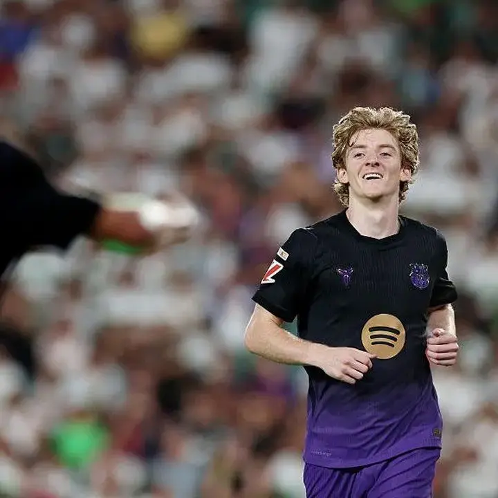 Debut Gemilang Anthony Gordon: Dua Assist Warnai Kemenangan 5-0 Barcelona atas Elche