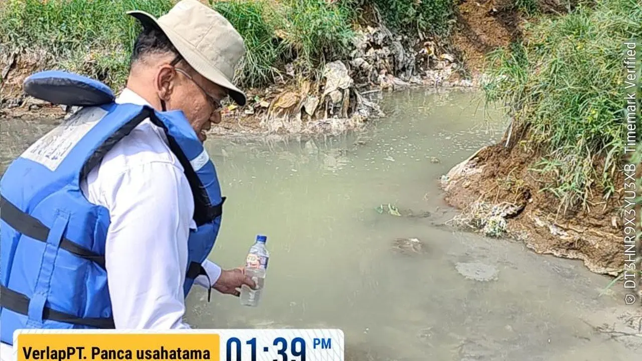 DLHK Banten Uji Sampel Air Tiga Industri Diduga Cemari Sungai Cisadane