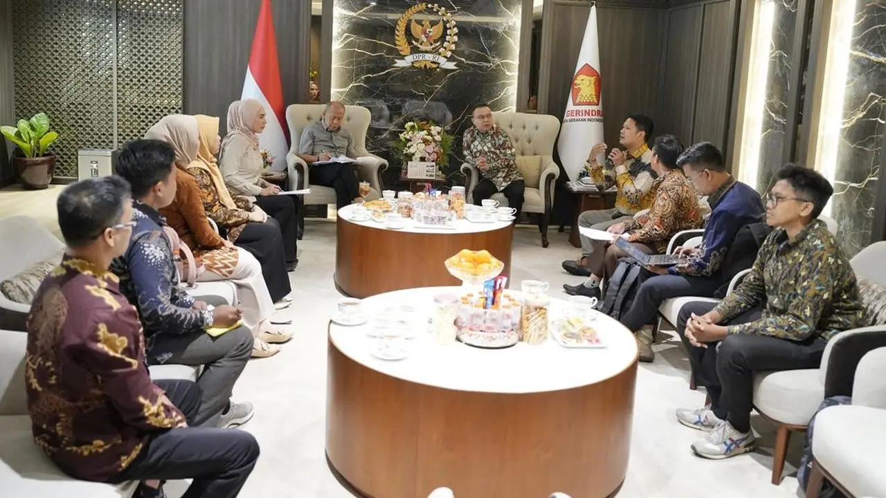 DPR Komitmen Dorong Kepastian Status Guru Non-ASN Pasca 2026
