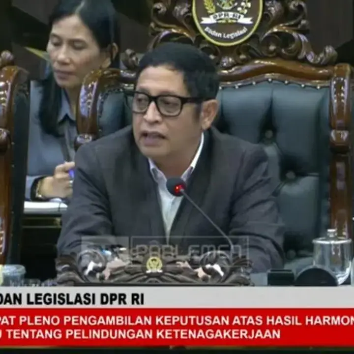 DPR Sahkan Rancangan UU Pelindungan Ketenagakerjaan
