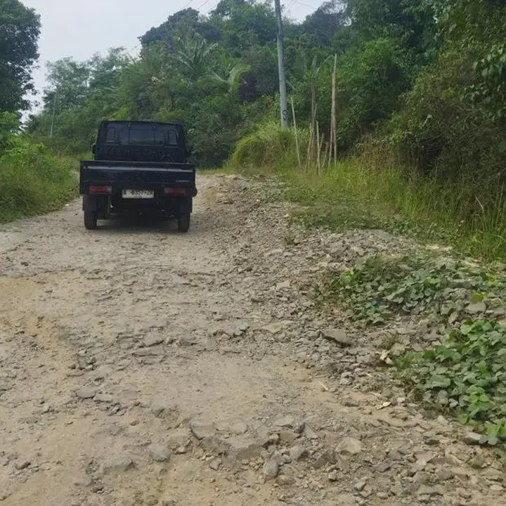 Jalan Menuju Baduy Rusak Parah, Tokoh Adat Desak Perbaikan Segera