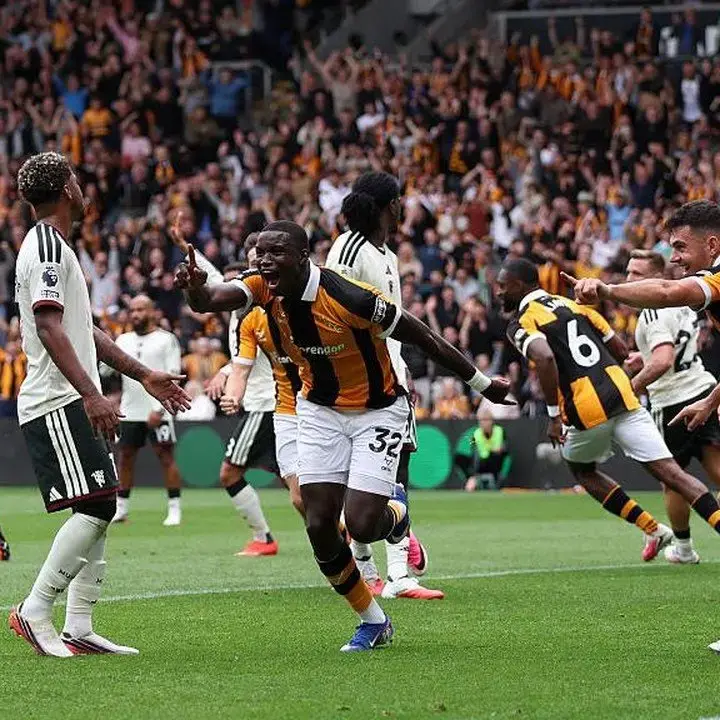 Manchester United Tertinggal 0-2 dari Hull City Akibat Bola Mati