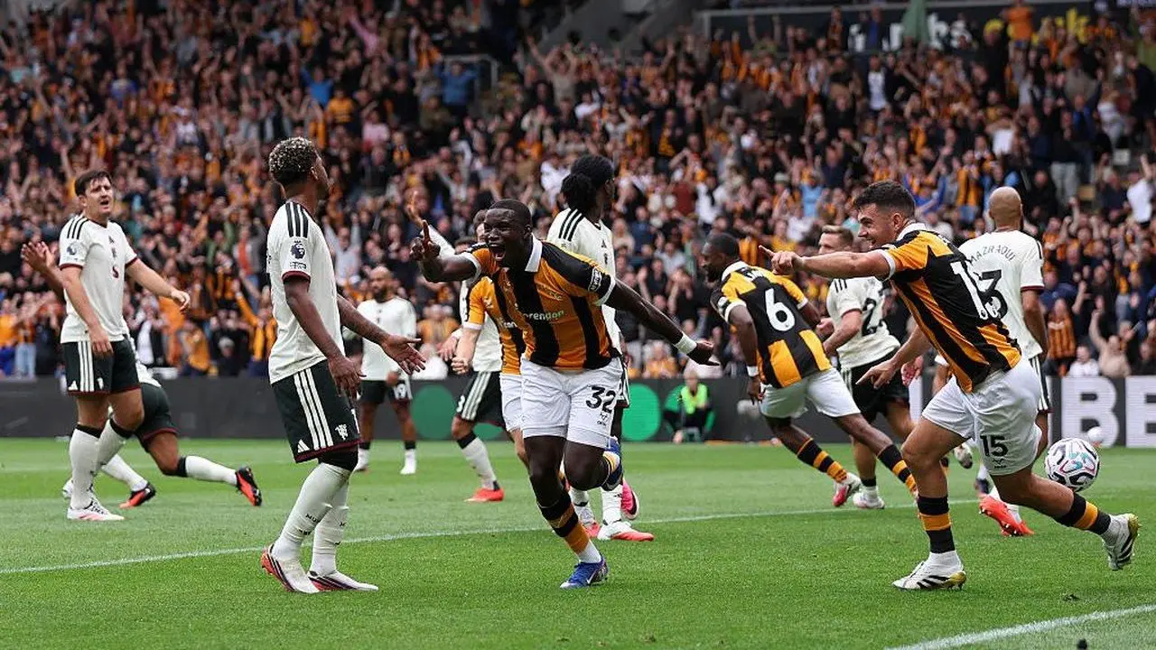 Manchester United Tertinggal 0-2 dari Hull City Akibat Bola Mati