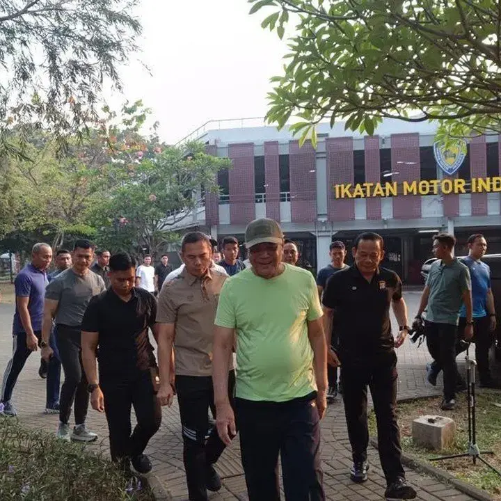Menko Polhukam Bersama Pangdam Jaya dan Kapolda Metro Gelar Olahraga Pagi di GBK