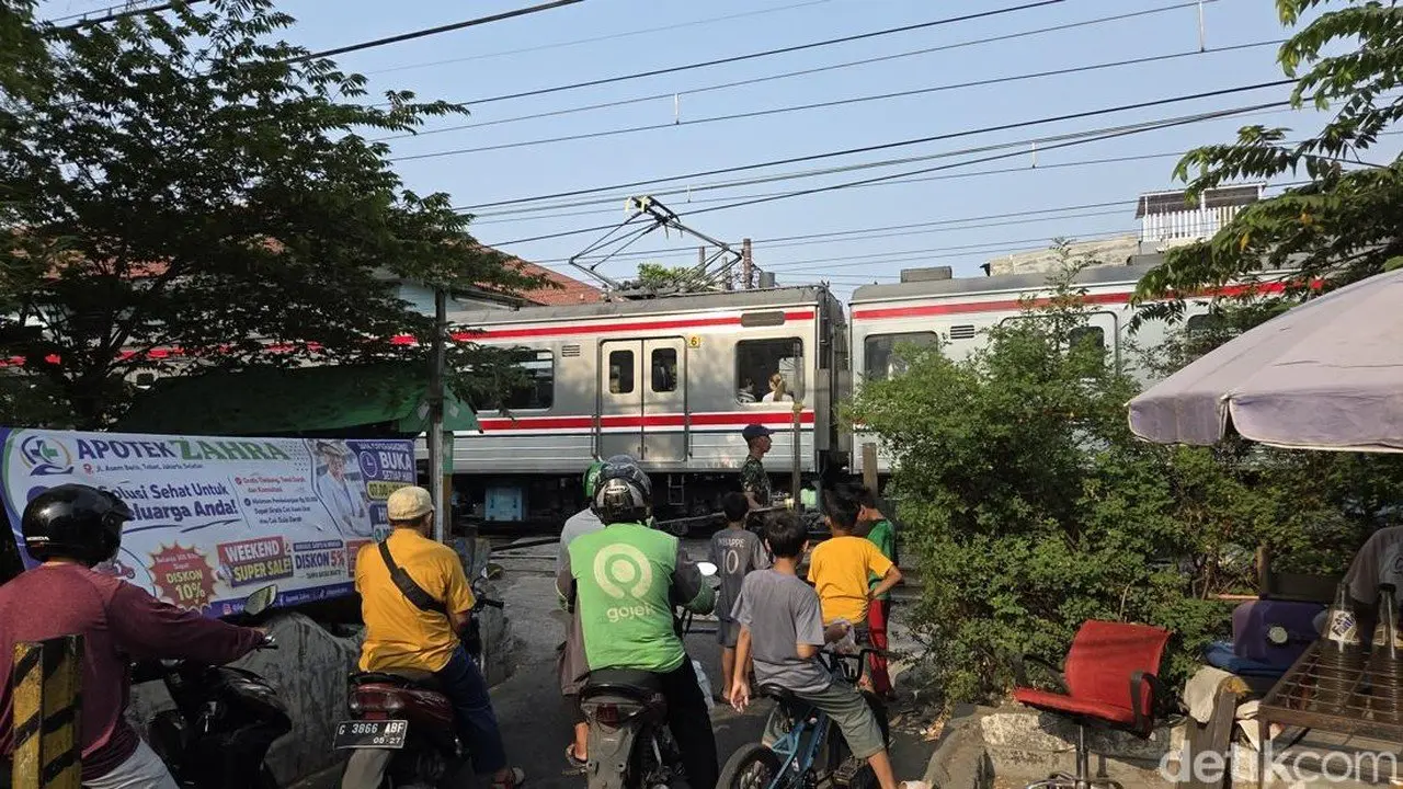 Perlintasan Liar Tebet yang Renggut Nyawa Segera Ditutup KAI