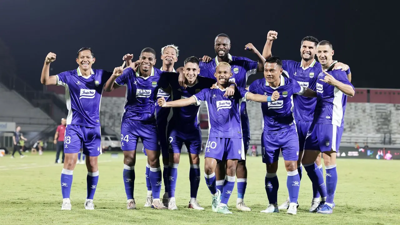 Persib Bandung Raih Gelar Dewata Challenge Series Usai Kalahkan Bali United 3-2