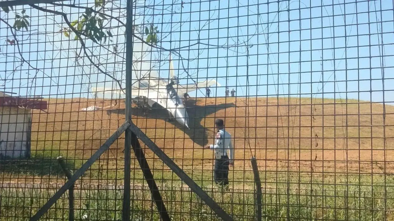 Pesawat Sukhoi TNI AU Tergelincir di Makassar, Aktivitas Bandara Tetap Normal