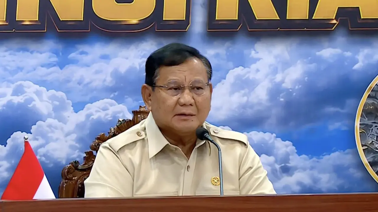 Prabowo Apresiasi Penanganan Karhutla Riau, Jamin Jabatan Baru untuk Pangdam dan Kapolda