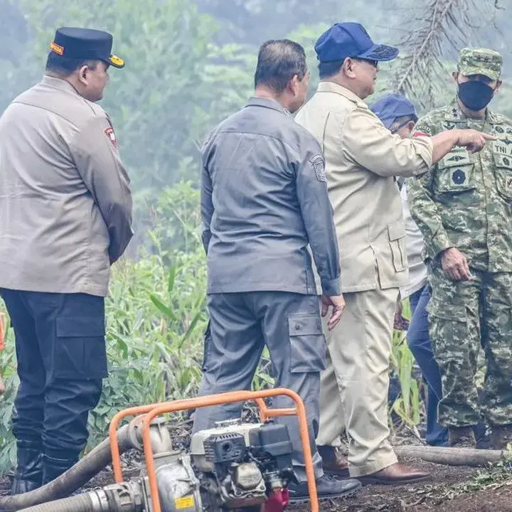 Presiden Prabowo Cek Langsung Penanganan Karhutla di Kalimantan dan Sumatra
