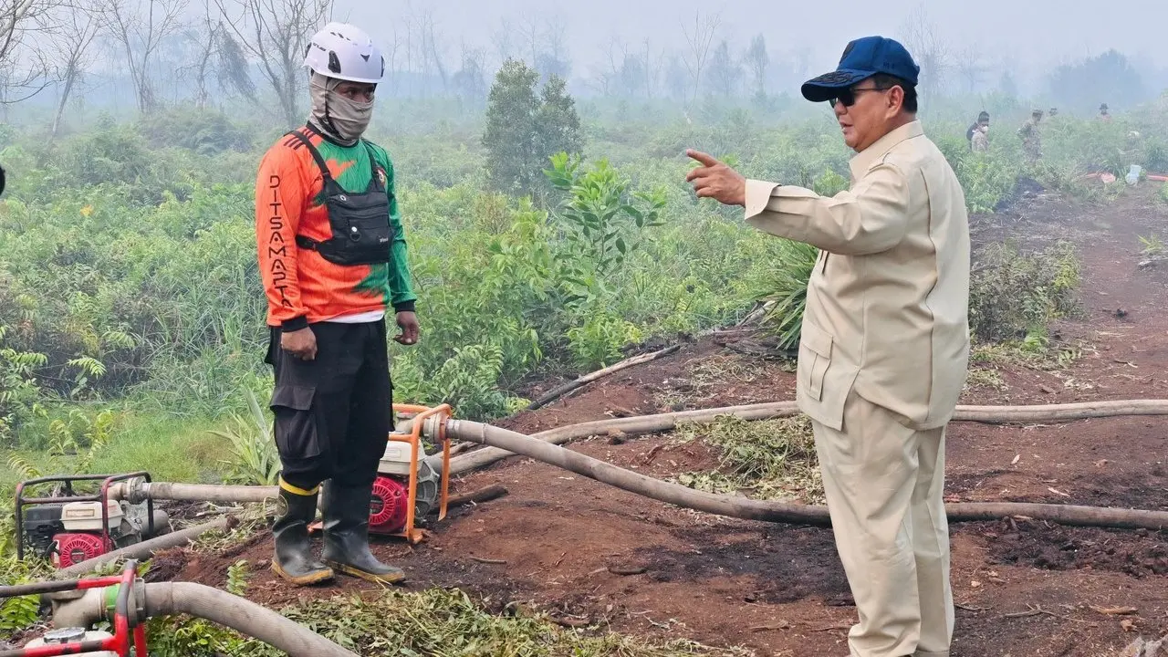 Presiden Prabowo ke Riau Pantau Langsung Penanganan Karhutla Sumatera