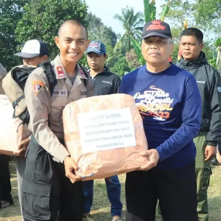 Siswa SPN Polda Metro Jaya Latihan Empati Lewat Bakti Sosial di Bogor