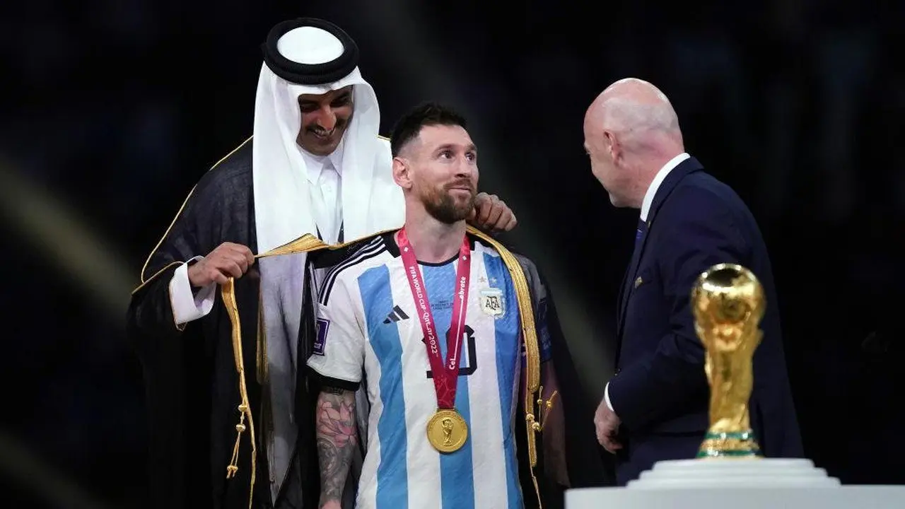 Spanduk ‘Pernikahan’ Messi dan Infantino oleh Suporter Nashville Tuai Kontroversi