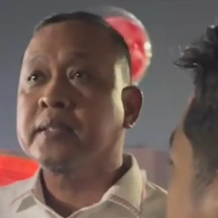 Wali Kota Bekasi Hadapi Protes Pedagang Saat Penertiban PKL di Stadion Chandrabhaga