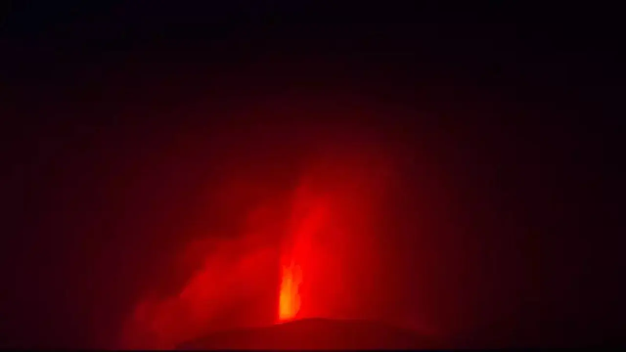 Aktivitas Anak Krakatau Meningkat, Badan Geologi Ungkap Penyebab Utama