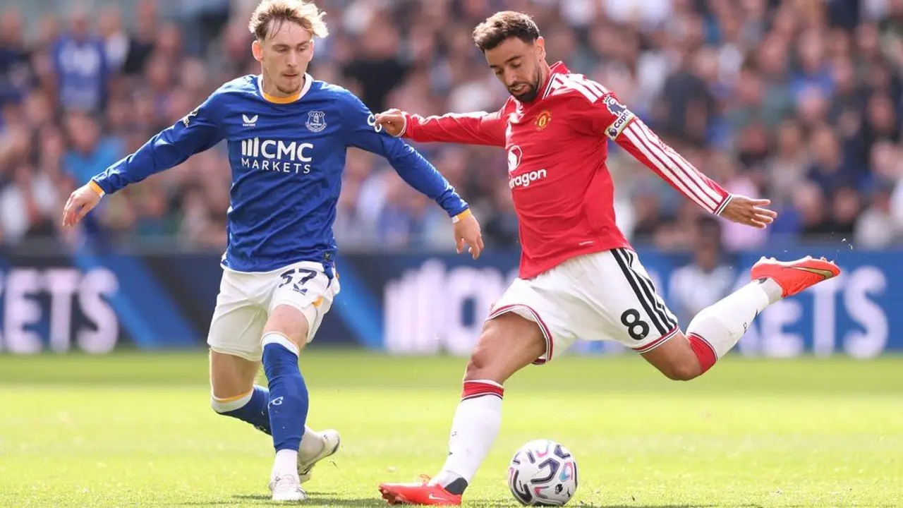 Babak Pertama Everton vs MU Berakhir Imbang Tanpa Gol