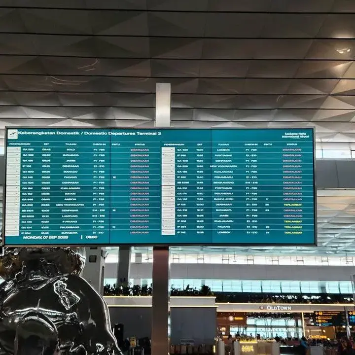 Bandara Soekarno-Hatta Diperpanjang Tutup Akibat Abu Vulkanik Anak Krakatau