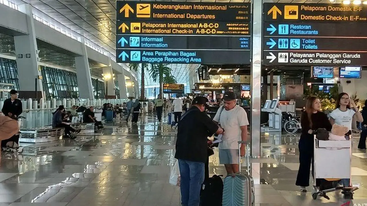 Bandara Soetta Tutup Hingga 09.30 WIB Akibat Abu Vulkanik Anak Krakatau