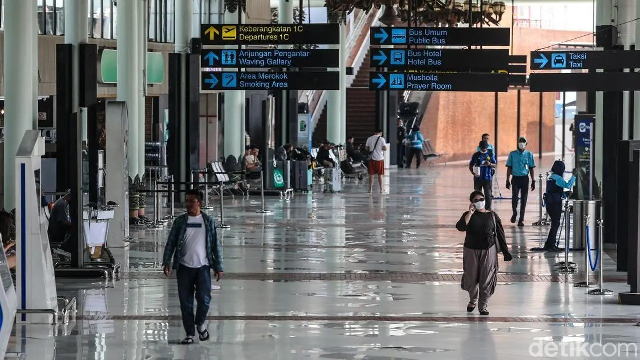 BMKG Pastikan Bandara Soetta dan Halim Negatif Abu Vulkanik