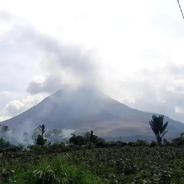 Fenomena Gunung Api Erupsi Bersamaan di RI, Badan Geologi Beri Penjelasan