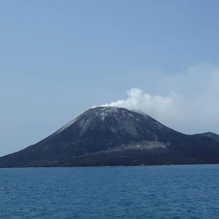 Gunung Anak Krakatau Kembali Erupsi Strombolian Setelah 25 Jam Erupsi Menerus