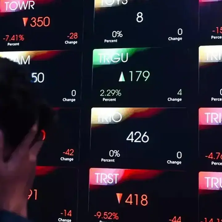 IHSG Melemah, Enam Saham Catat Penguatan Signifikan