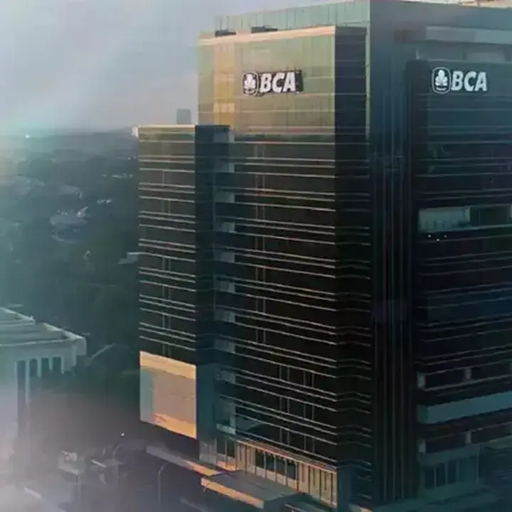Investor Asing Borong Saham BBCA, KB Valbury Proyeksikan Kenaikan 41,5%