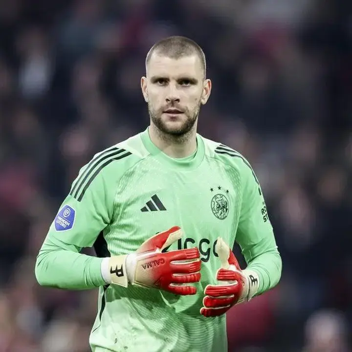 Jordi Cruyff Ungkap Peran Maarten Paes di Tengah Persaingan Kiper Ajax