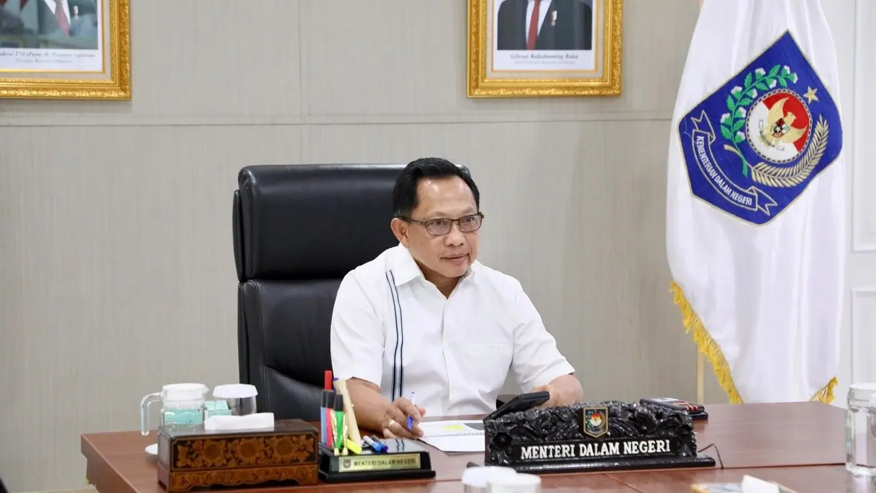 Mendagri Tito Imbau Pemda Tingkatkan Kewaspadaan Erupsi Anak Krakatau