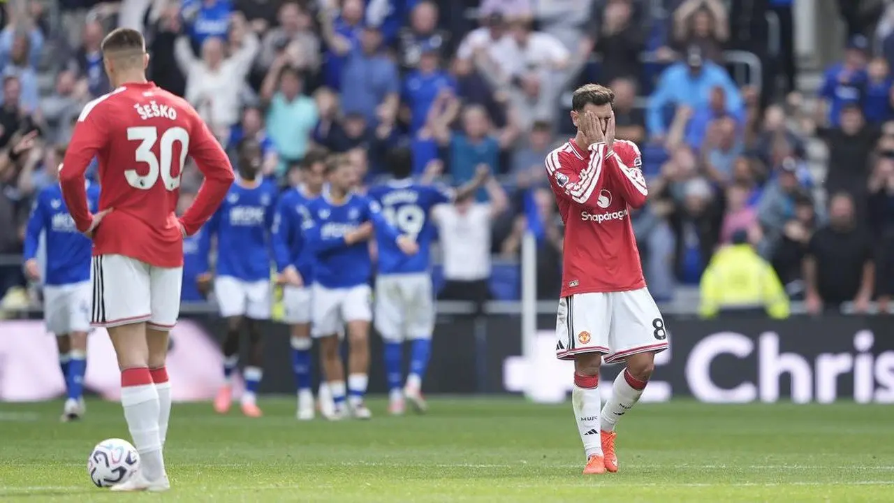 MU Gagal Menang Lawan Everton, Gol Penalti di Injury Time Buyarkan Kemenangan