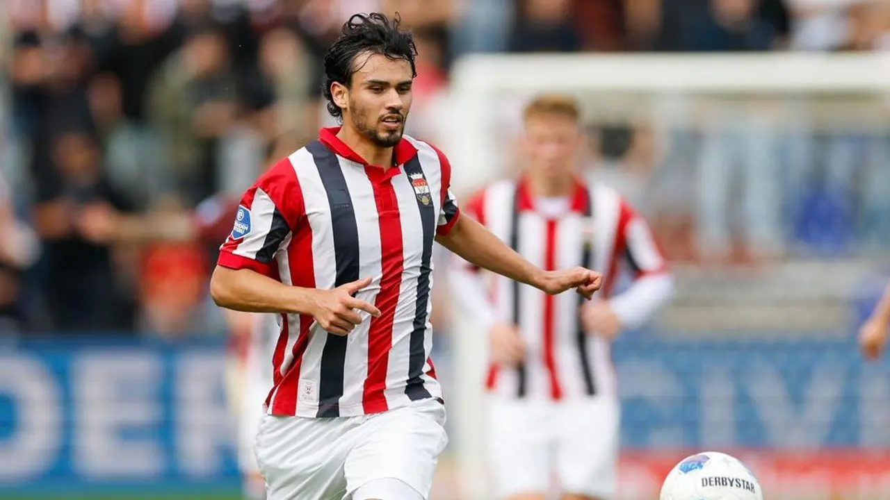 Nathan Tjoe-A-On Starter, Willem II Takluk 0-3 dari Excelsior