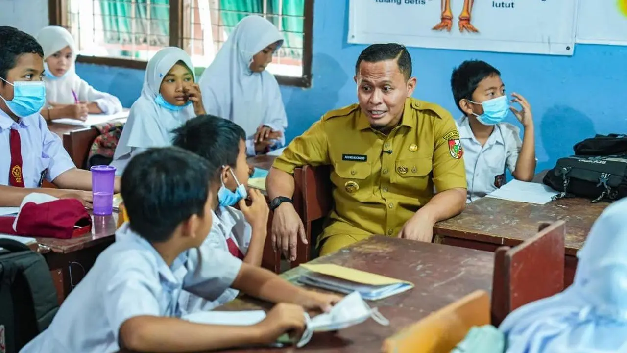 Pekanbaru Terapkan Sekolah Daring 2 Hari untuk TK-SMP Hadapi Asap Karhutla