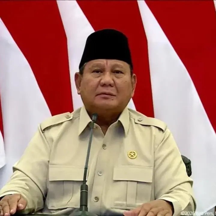 Prabowo Pantau Erupsi Anak Krakatau, Ingatkan Warga Tetap Tenang dan Waspada