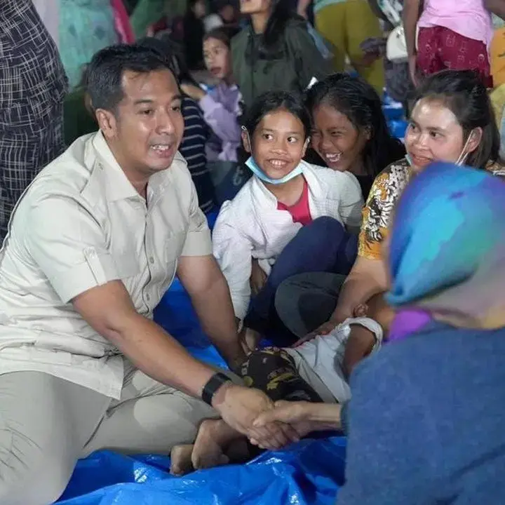 Prabowo Pastikan Kebutuhan Pengungsi Sinabung Terpenuhi, Gerindra Kirim Bantuan