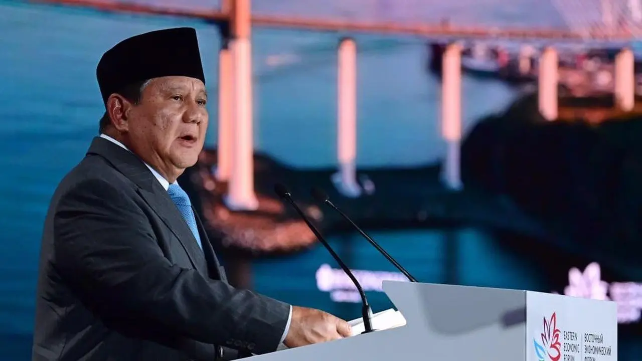 Prabowo Ungkap Kapal Induk Pertama RI Akan Diperkuat Helikopter untuk Bencana