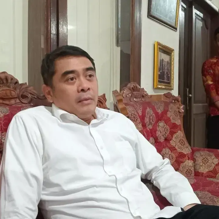 Senator Arya Wedakarna Terancam Sanksi DPD Akibat Hadiri Kontes Transgender