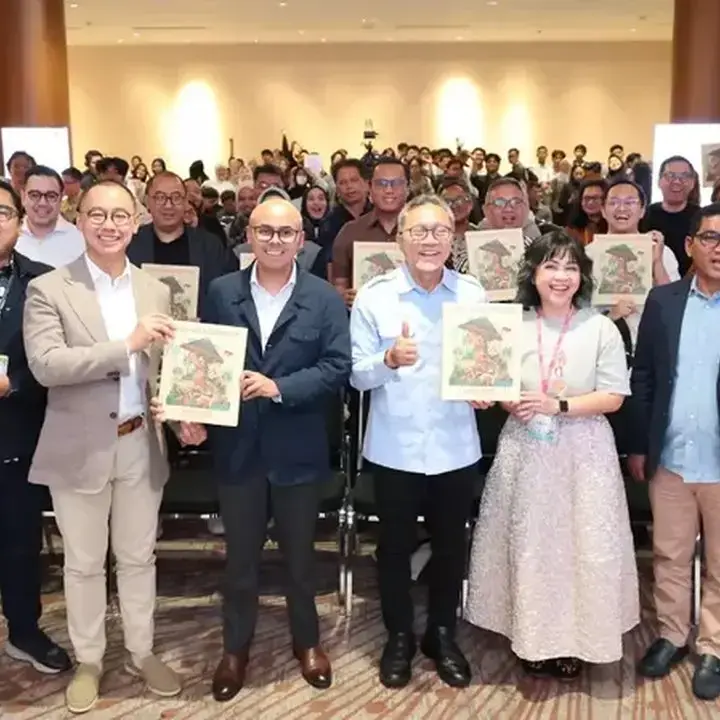 Zulhas Luncurkan Buku “Pangan Indonesia: Dari Piring Sehat ke Manusia Unggul”